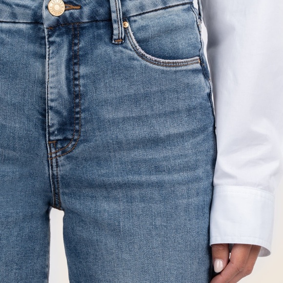 ๐ KUT From the Kloth - Meg High Rise Fab Ab Wide Leg - Med Base Wash ๐ Size 0 - Picture 6 of 6